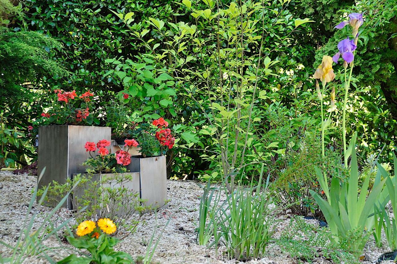 Bed and Breakfast Au Jardin De Lisa Cherreau Экстерьер фото